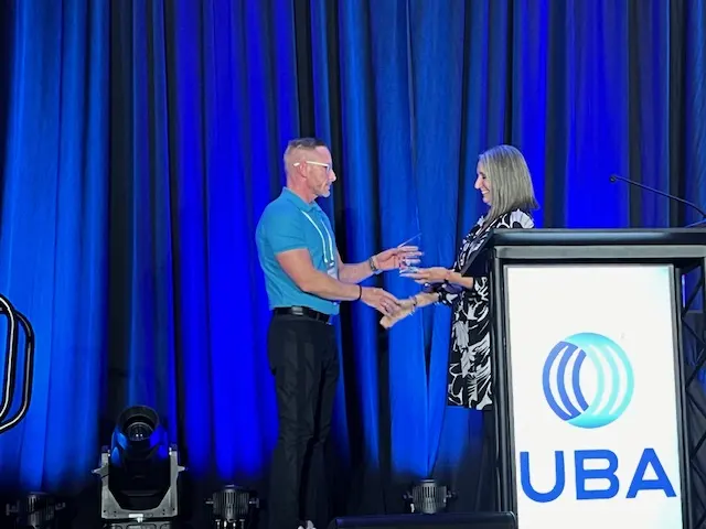 Corry Hull Receives UBA Peak Performer Award